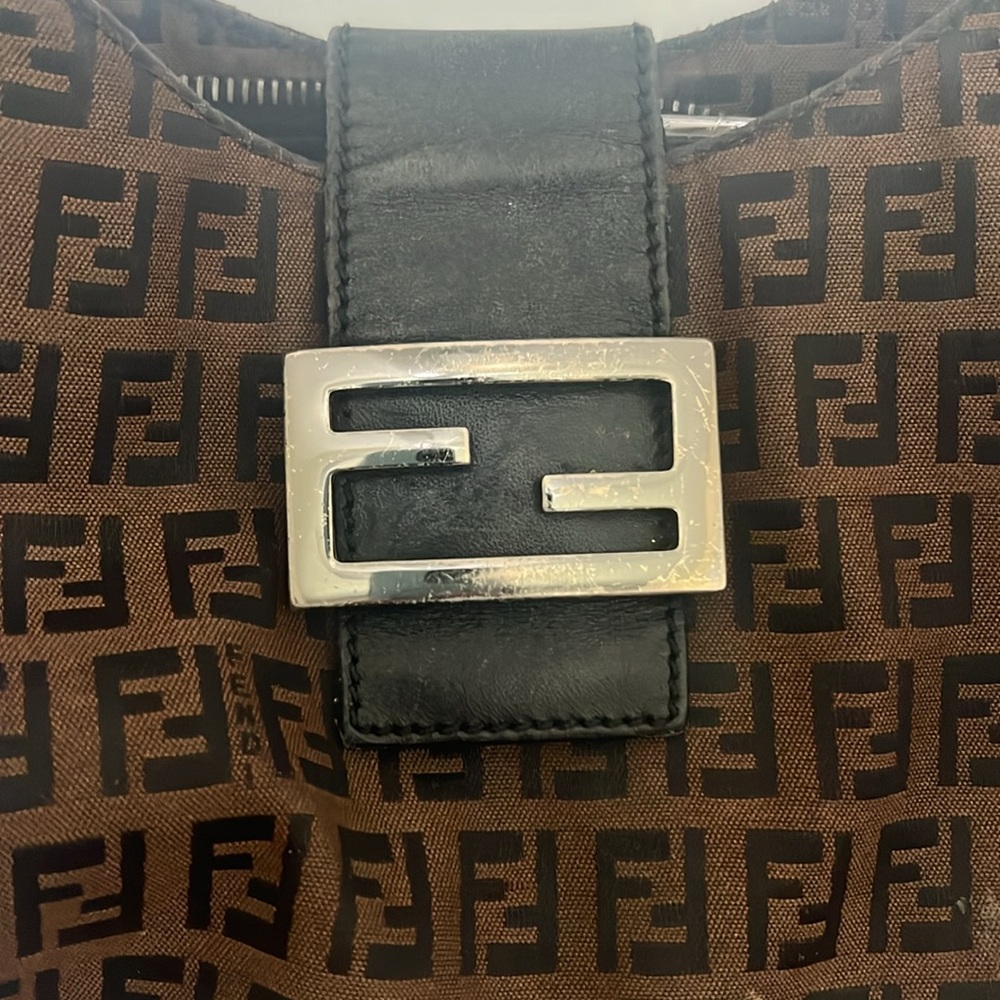 FENDI Brown FF Fabric small shoulder purse - Picture 2 of 6